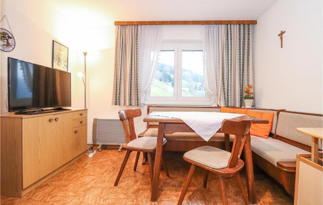 Ferienwohnung In Ruhiger Lage Blons  ภายนอก รูปภาพ